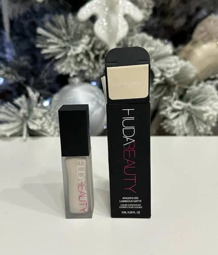 HUDA BEAUTY High Coverage Creamy Foundation – 40ml full coverage liquid base with flawless matte finish